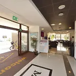 Majesty Hotel