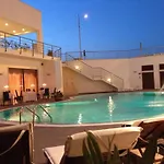 Majesty Hotel 4*