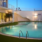 Majesty 4*