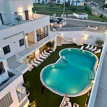 Majesty Hotel 4*